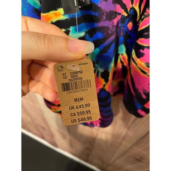 Victoria’s Secret PINK M One Piece NWT Swimsuit Multi Color Tie Dye High Cut - Picture 9 of 10